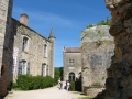 Les châteaux de Bruniquel: A gauche château vieux, au fond château neuf de Bruniquel